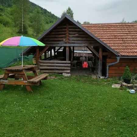 게스트하우스 Prenajom Blatna